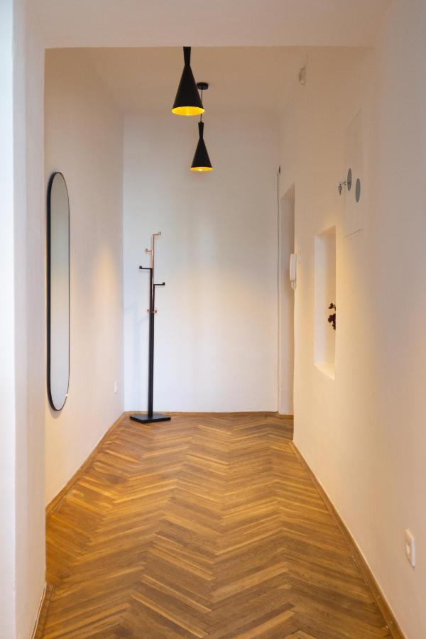 Old Town Charming Cozy Fully Equipped Apartamento Cracóvia Exterior foto